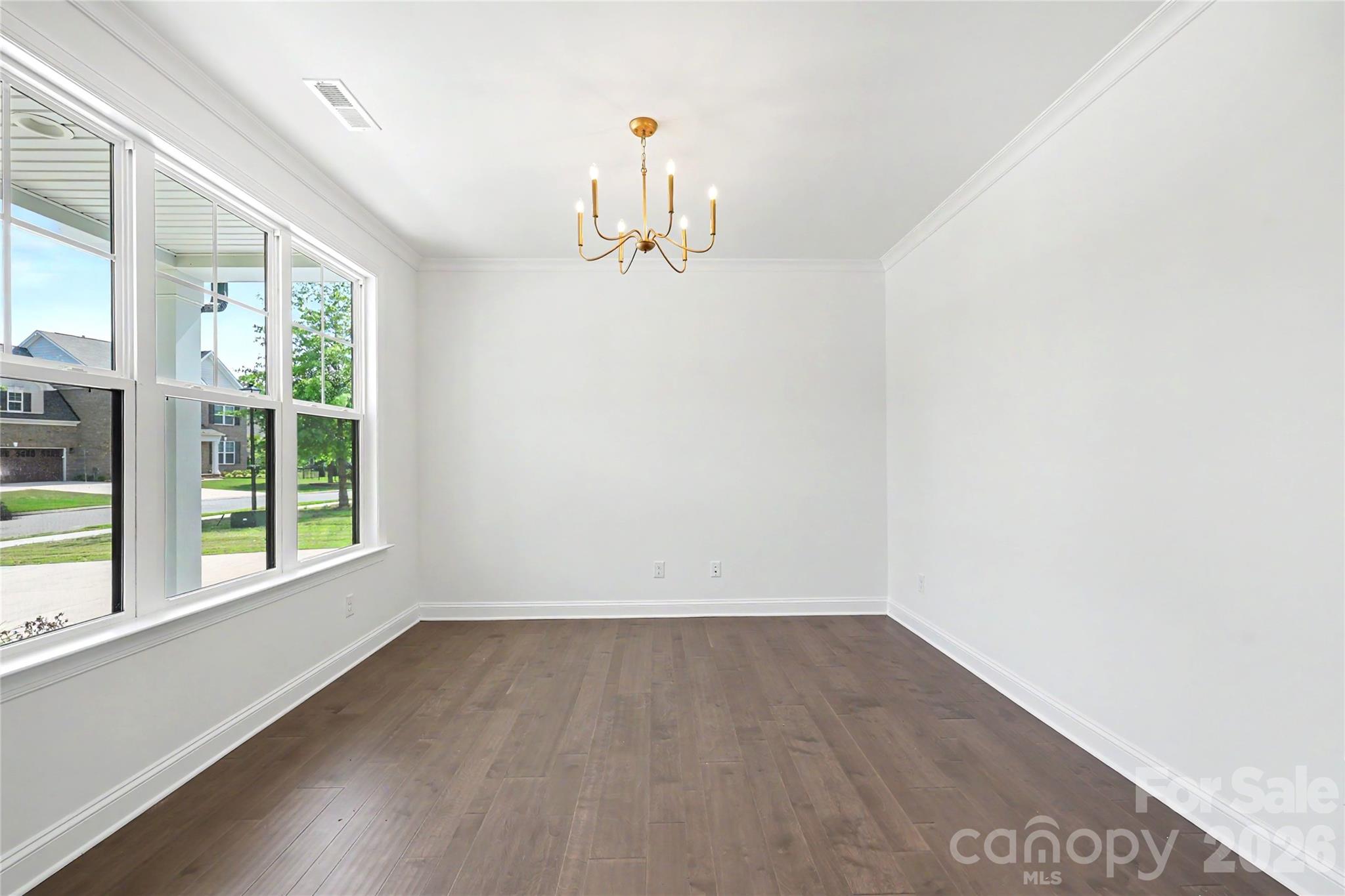 9925 Ardley Park Way Property Photo 6