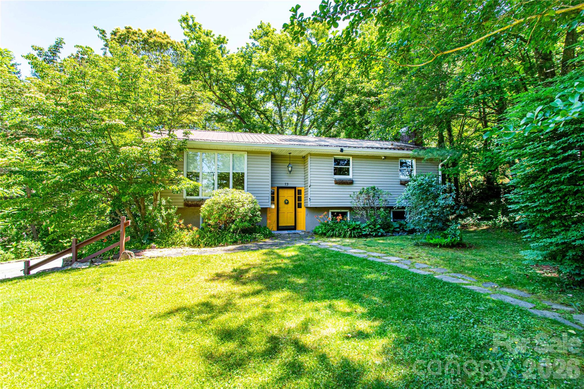 73 Cresent Drive Property Photo 1