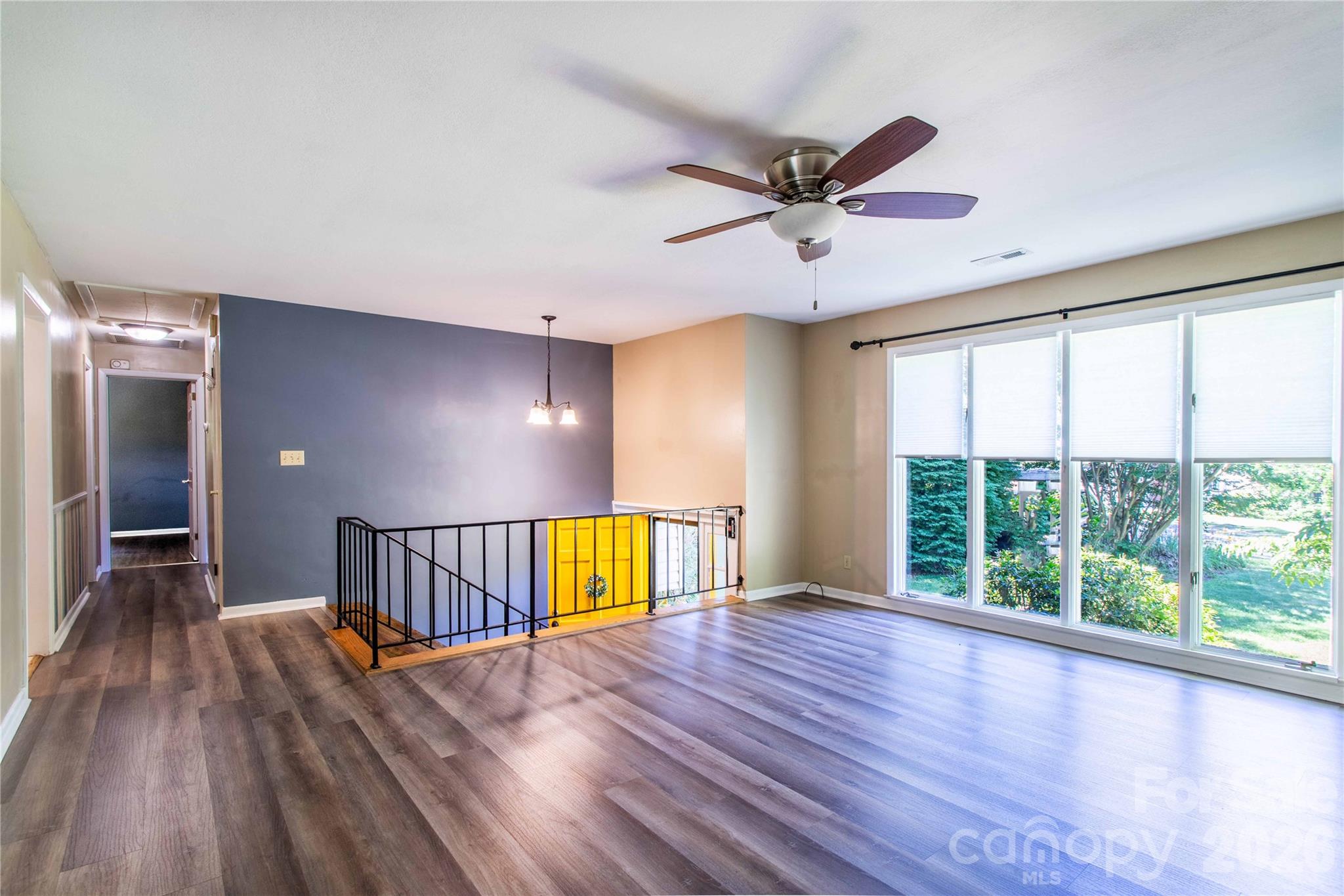 73 Cresent Drive Property Photo 4