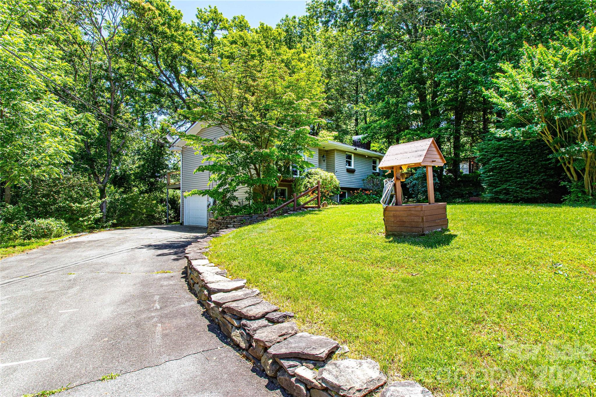 73 Cresent Drive Property Photo 31