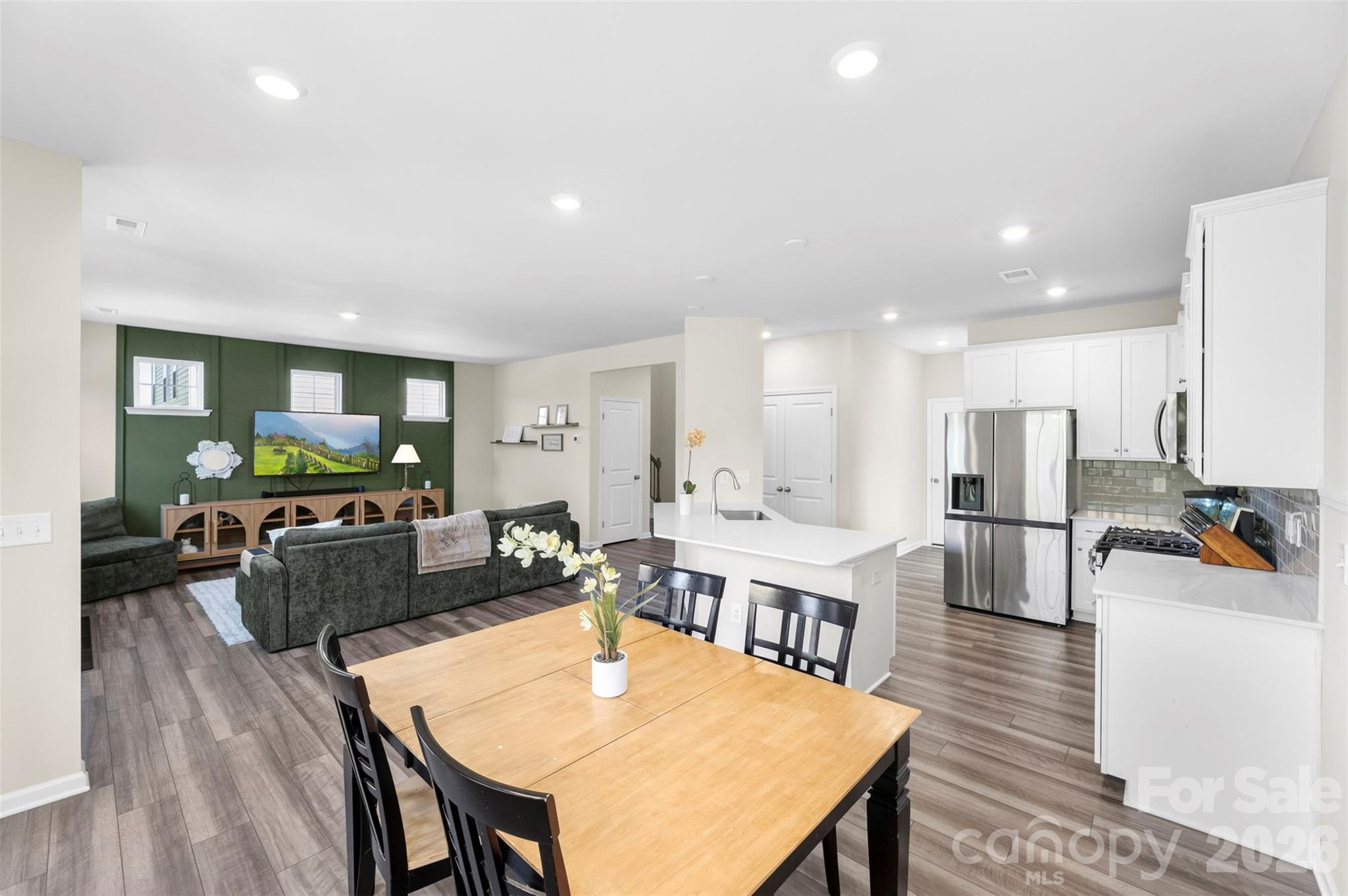 13016 Lannister Drive Property Photo 6