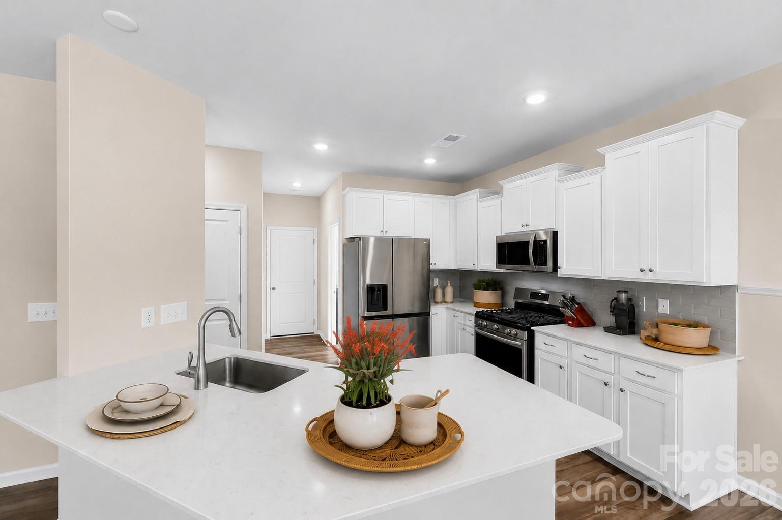 13016 Lannister Drive Property Photo 10