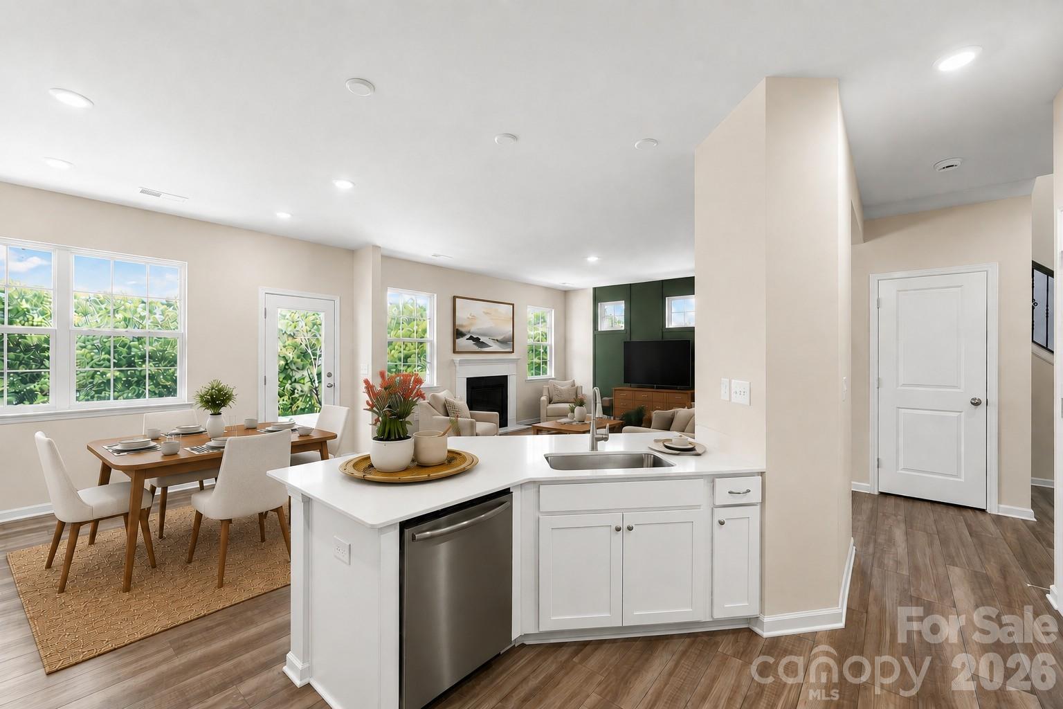 13016 Lannister Drive Property Photo 11