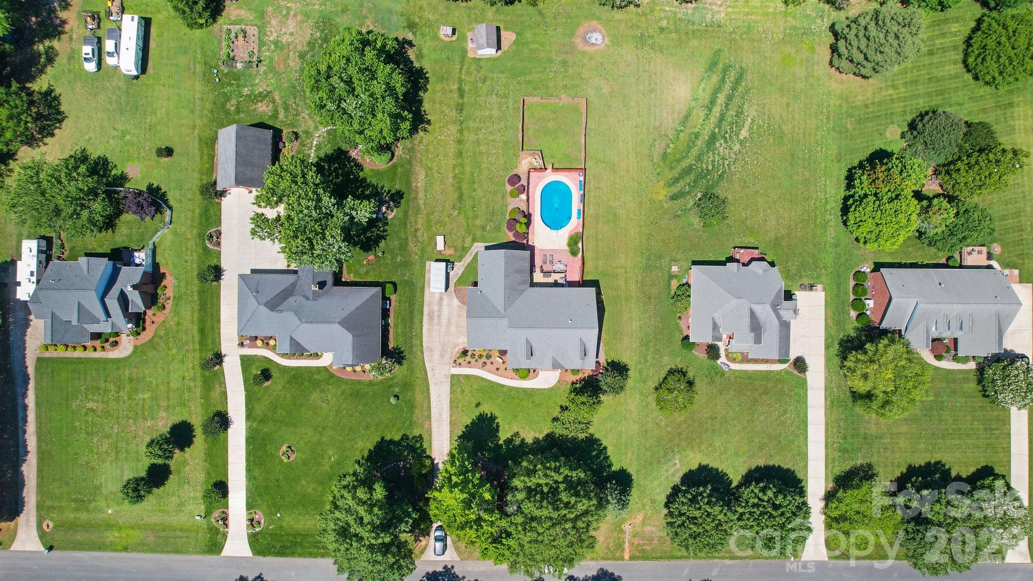 1100 Legacy Lake Drive Property Photo 3