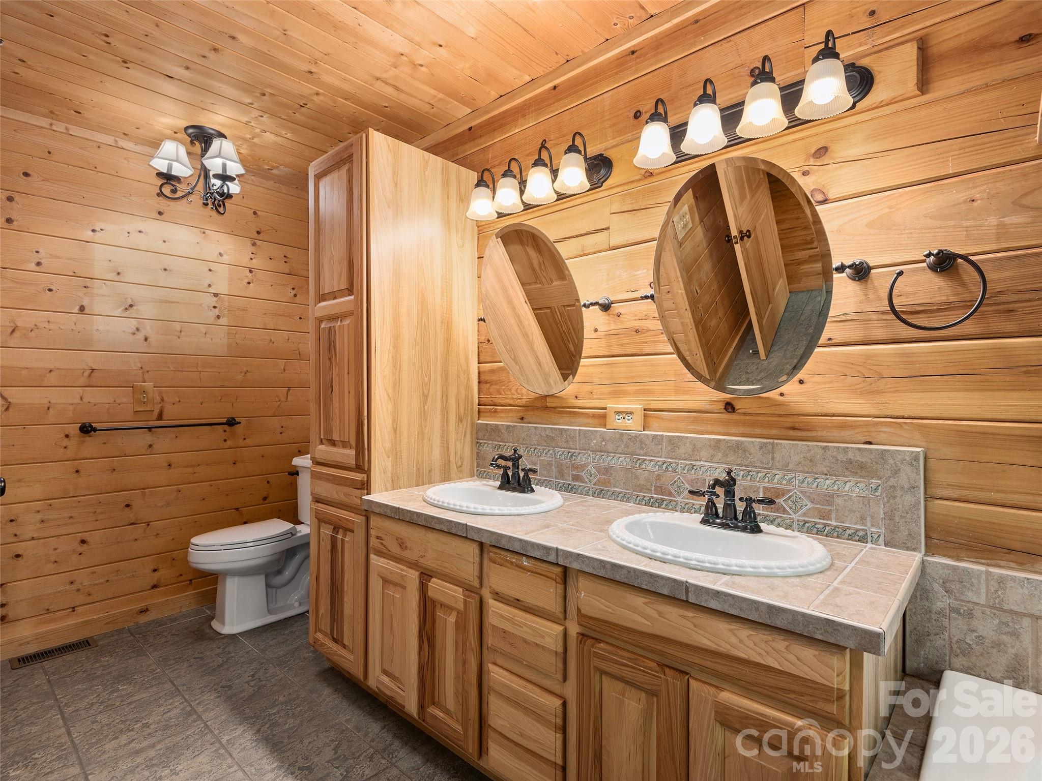 413 Green Hills Road Property Photo 19