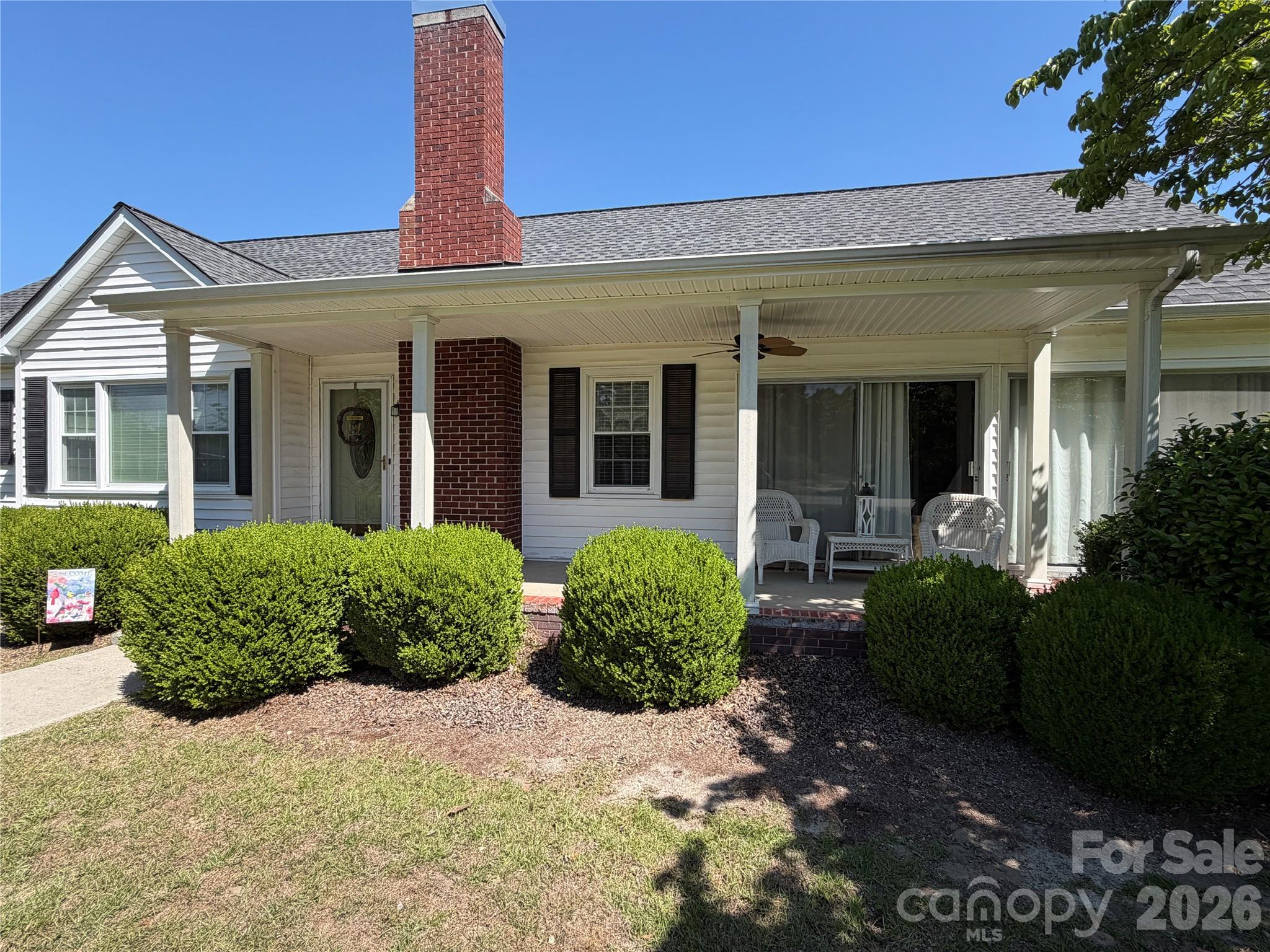 202 W Stevens Drive Property Photo 4