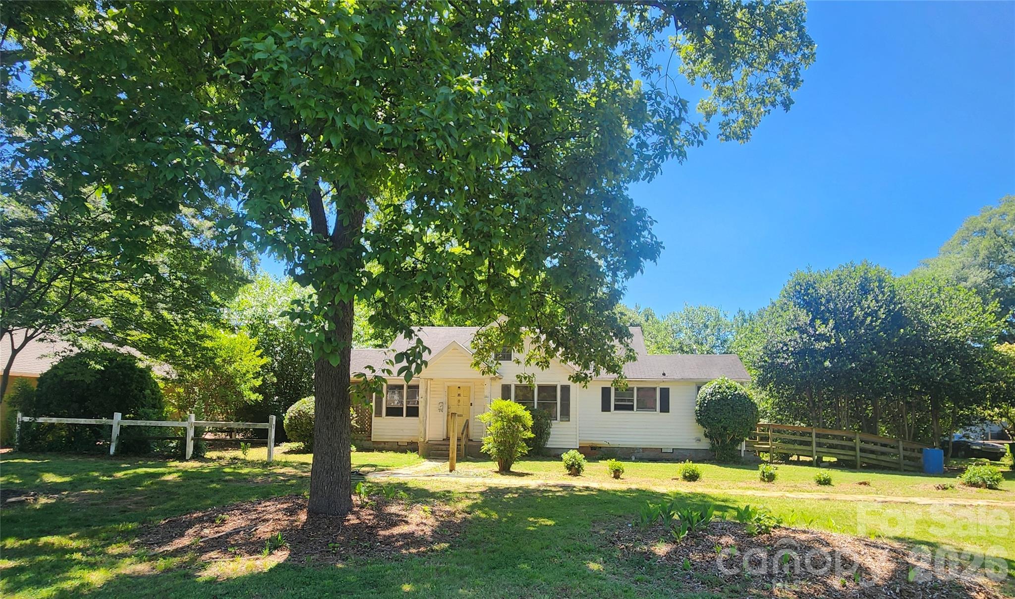 5510 Allen Road Property Photo 1