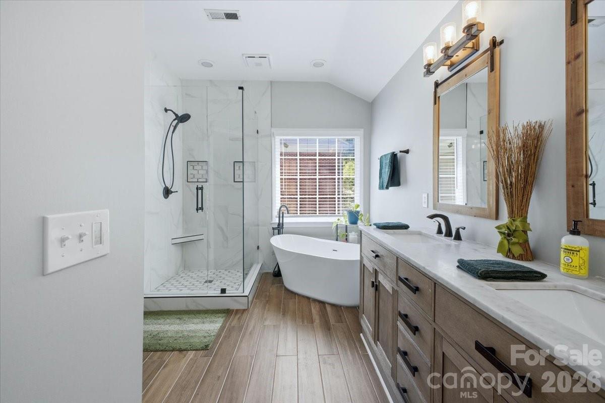 8414 Headford Road Property Photo 12