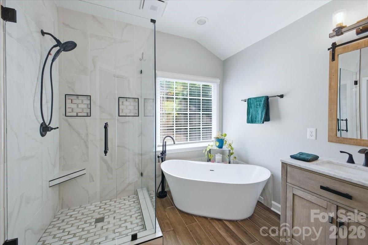 8414 Headford Road Property Photo 13