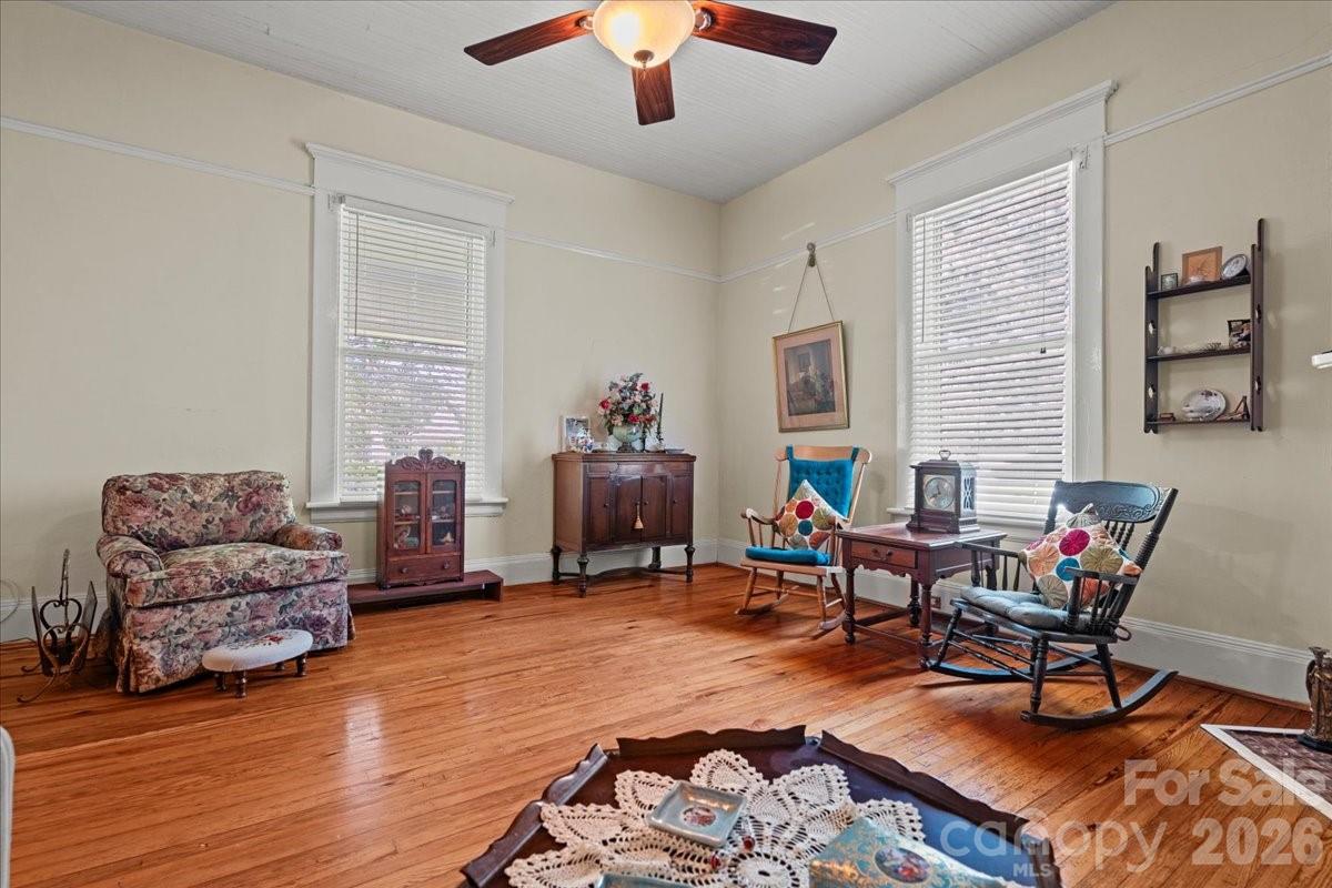 110 Huger Street Property Photo 10