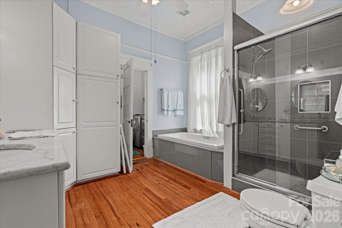 110 Huger Street Property Photo 13