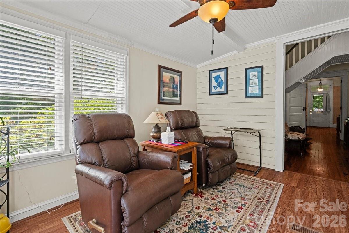 110 Huger Street Property Photo 19