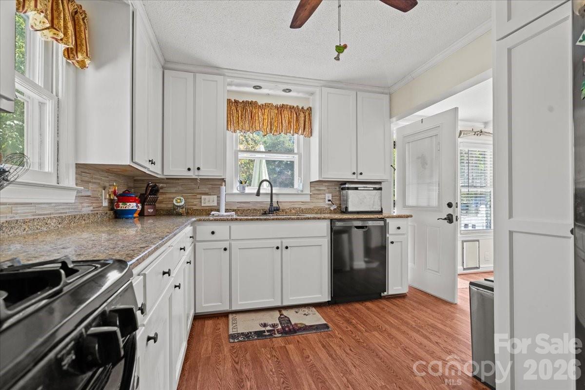 110 Huger Street Property Photo 22