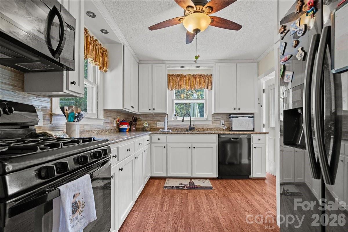 110 Huger Street Property Photo 23