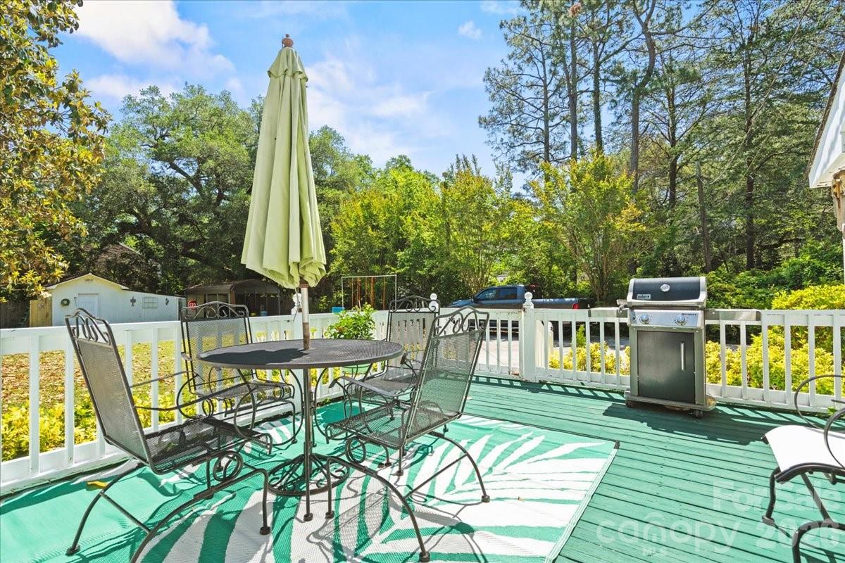 110 Huger Street Property Photo 35