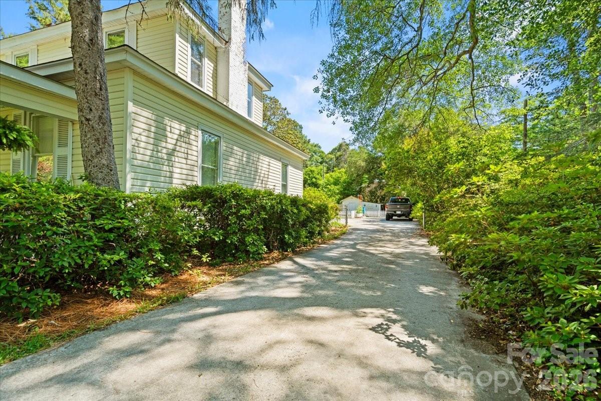 110 Huger Street Property Photo 41