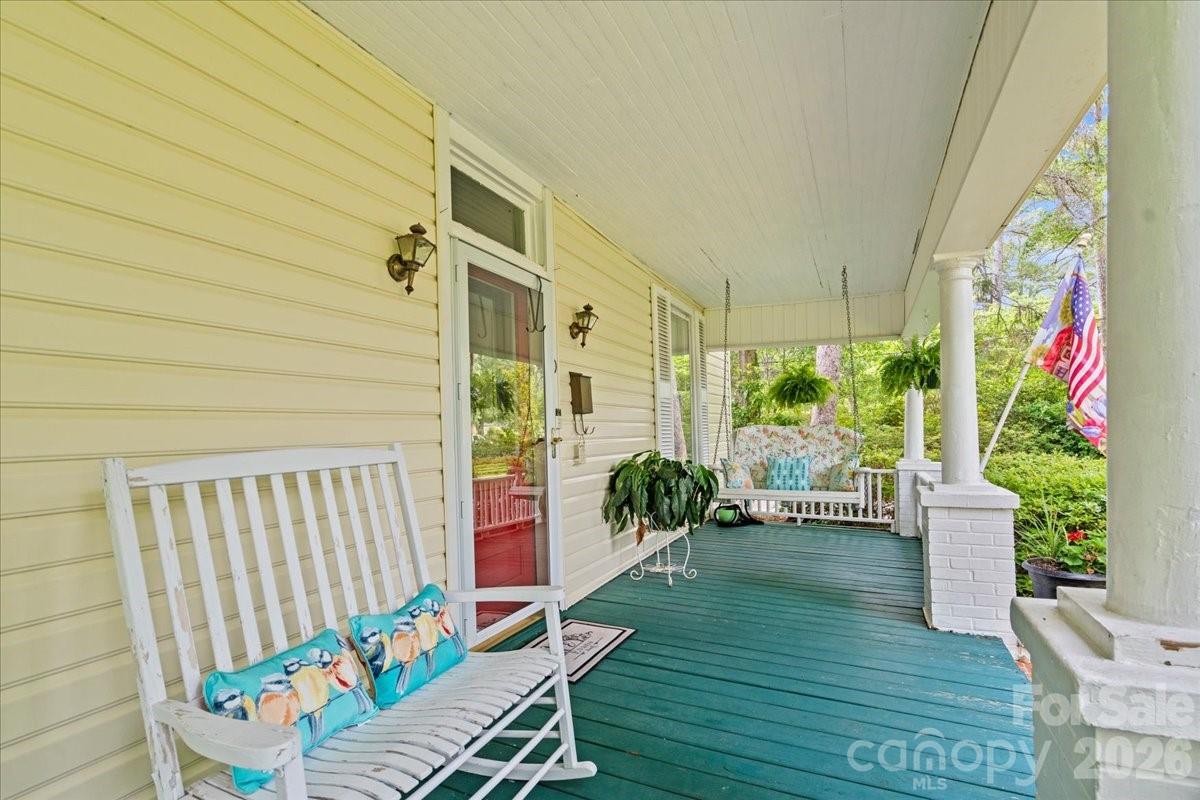 110 Huger Street Property Photo 44