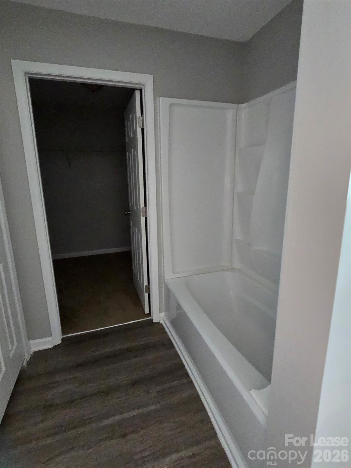 1151 Bentley Court Property Photo 16