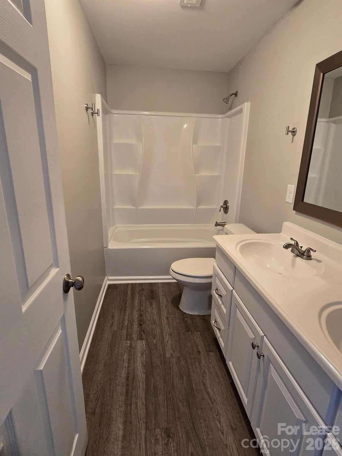 1151 Bentley Court Property Photo 23