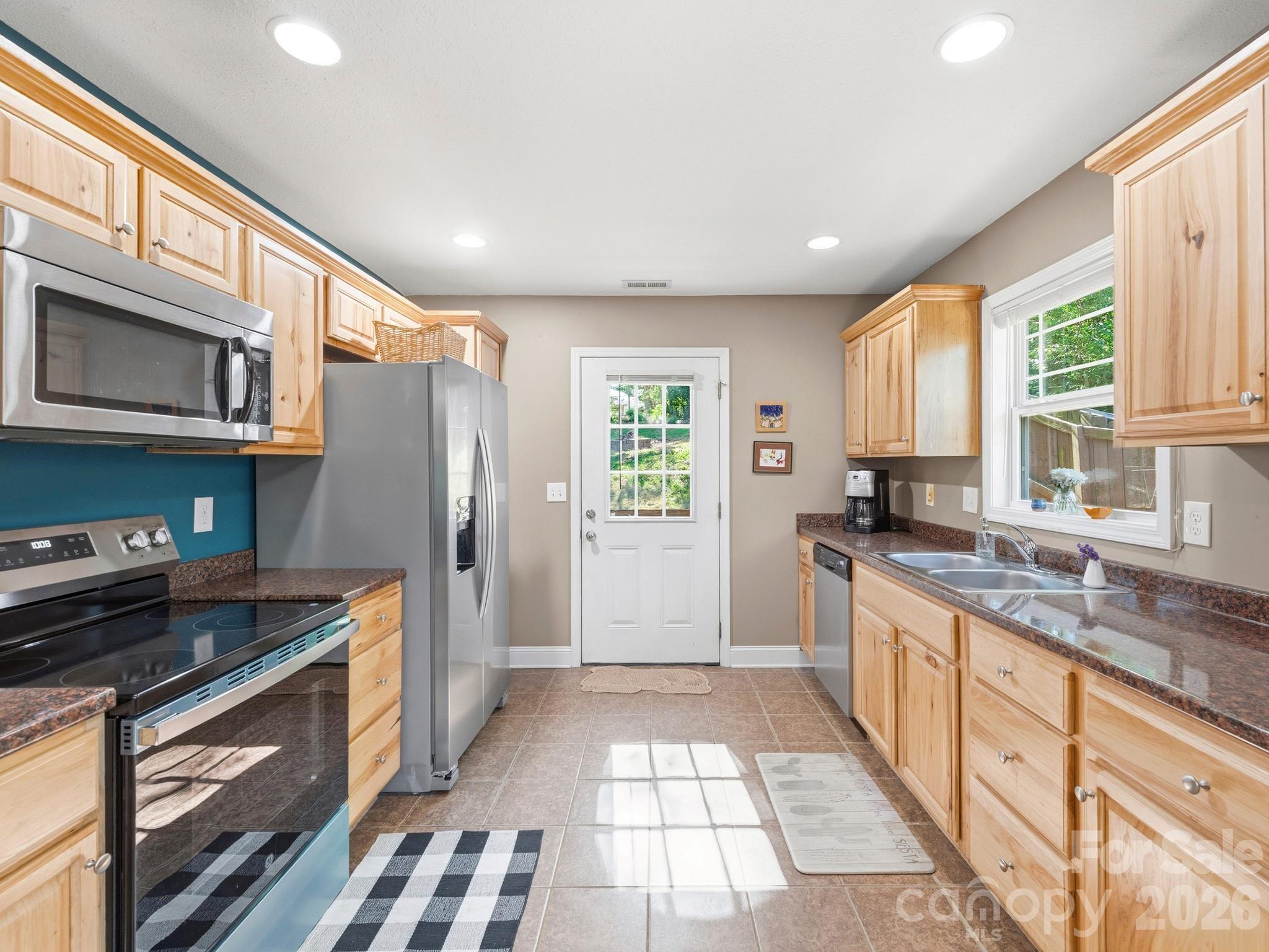 24 Hilldale Road Property Photo 13
