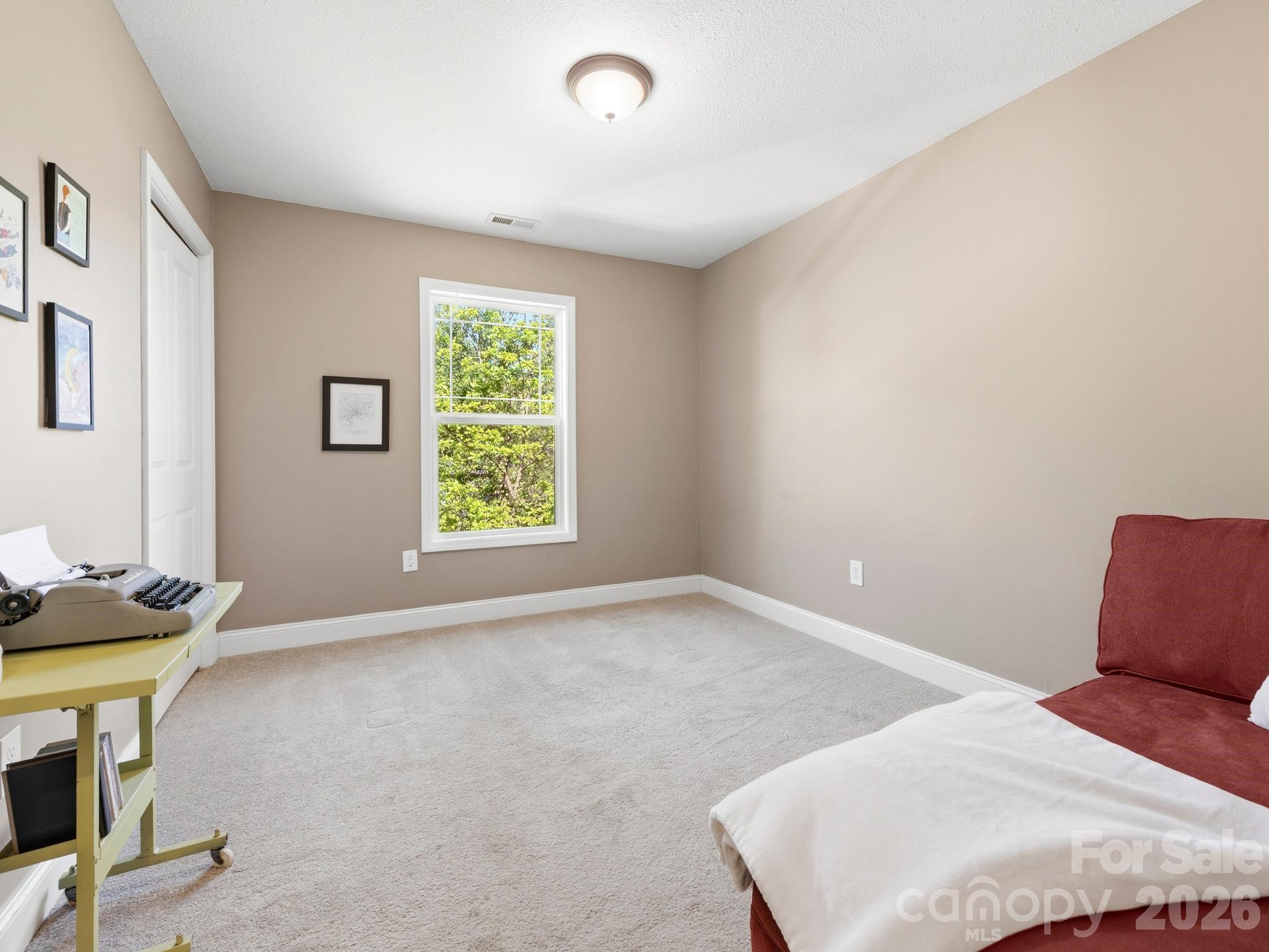 24 Hilldale Road Property Photo 28