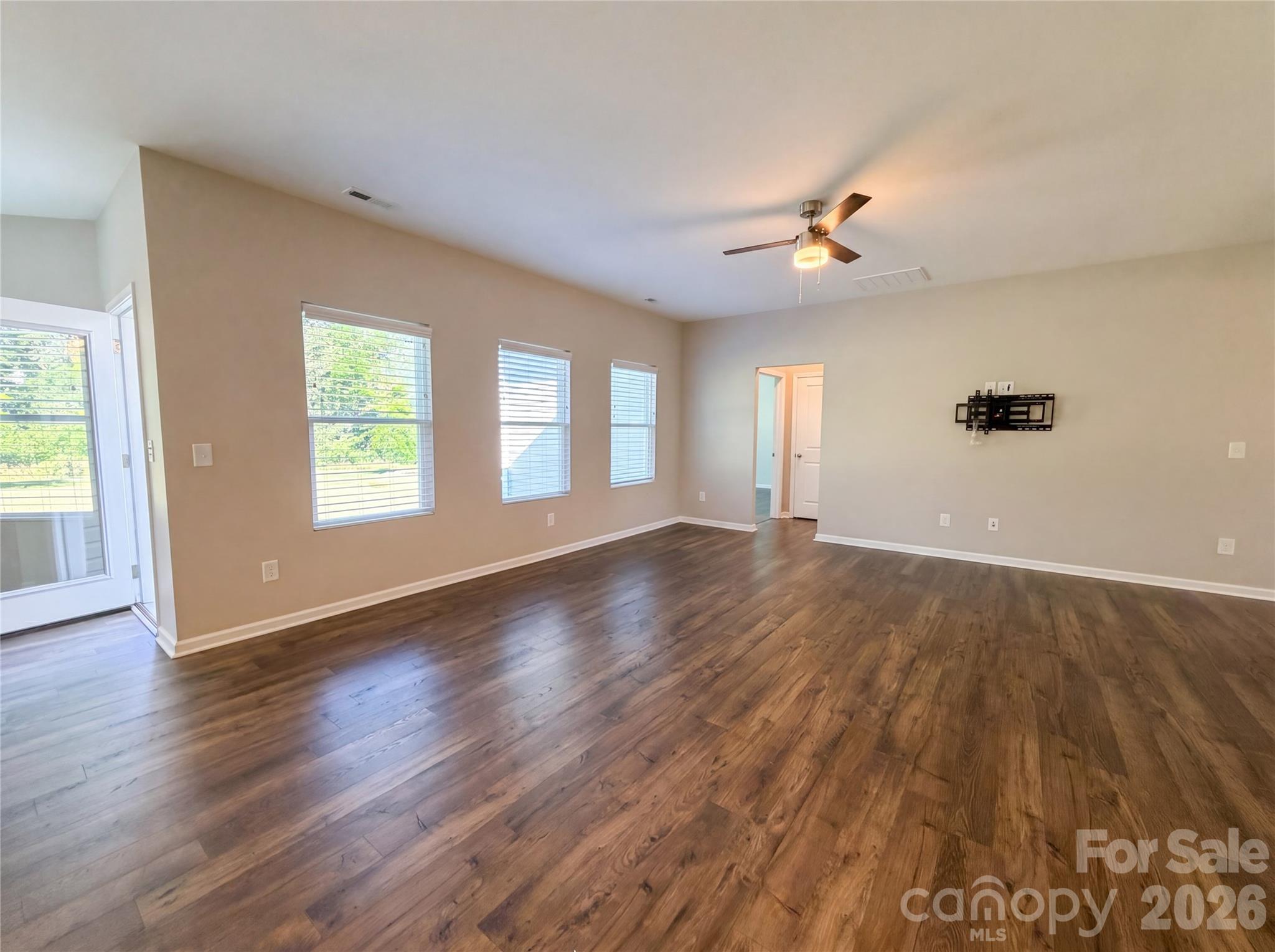 440 Shallowford Drive Property Photo 6