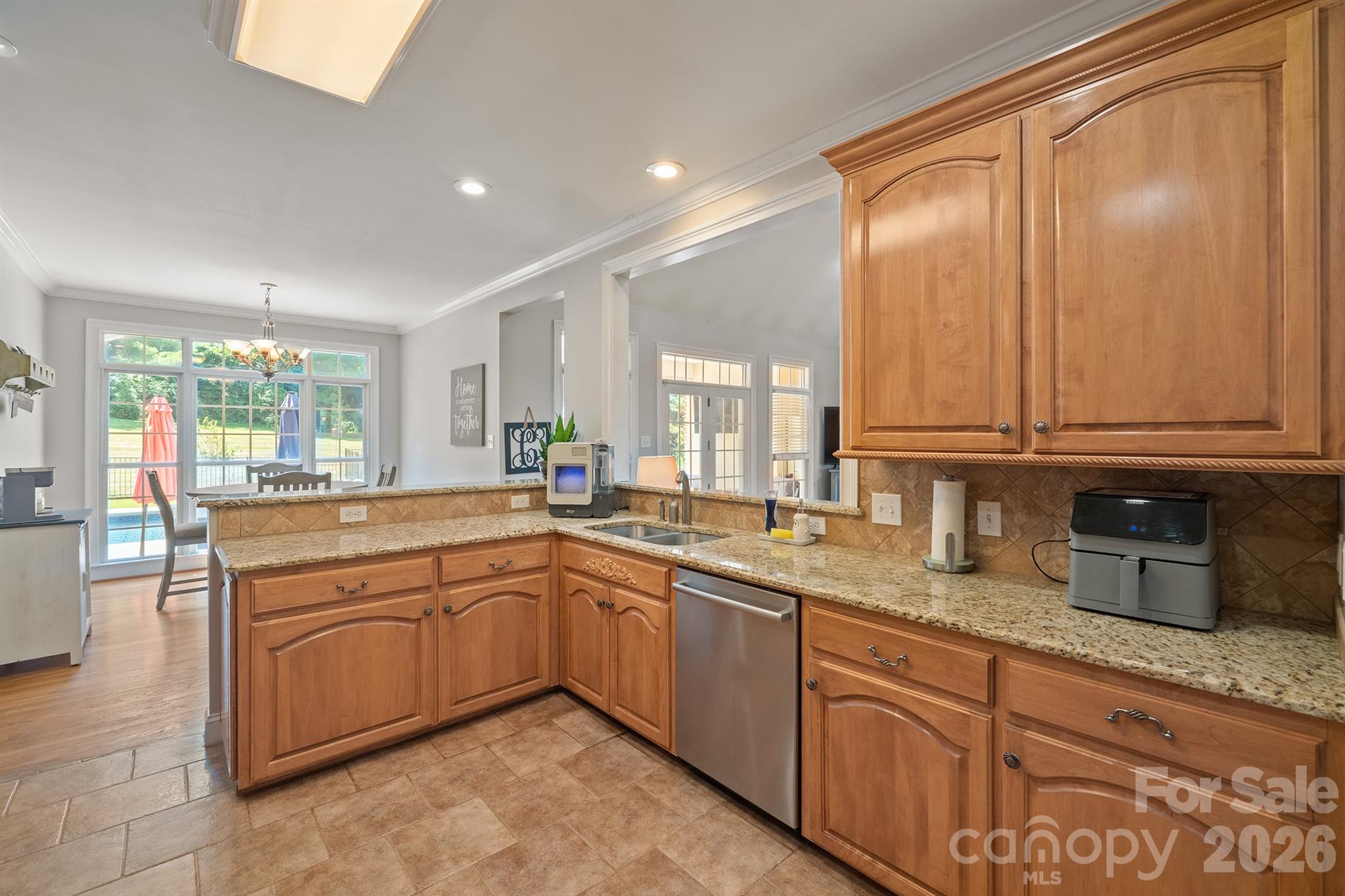 137 Natures Trail Property Photo 4