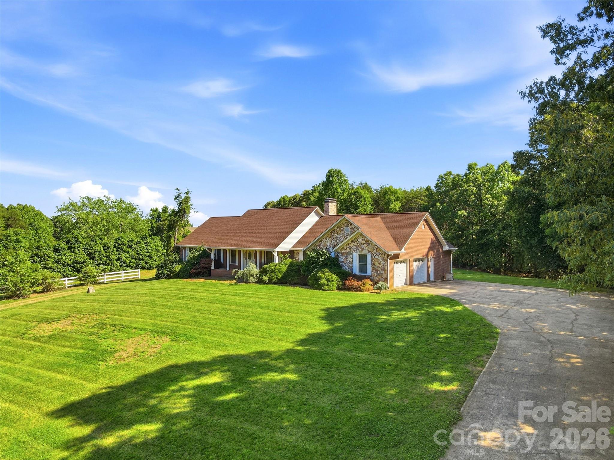 6181 Willowbottom Road Property Photo 2