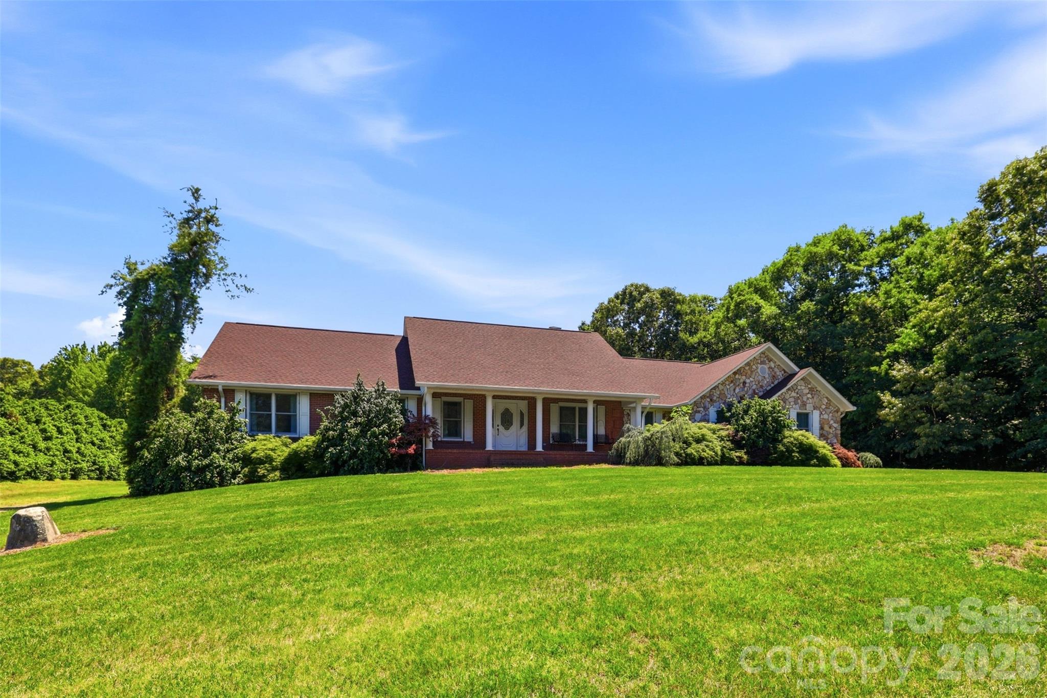 6181 Willowbottom Road Property Photo 4