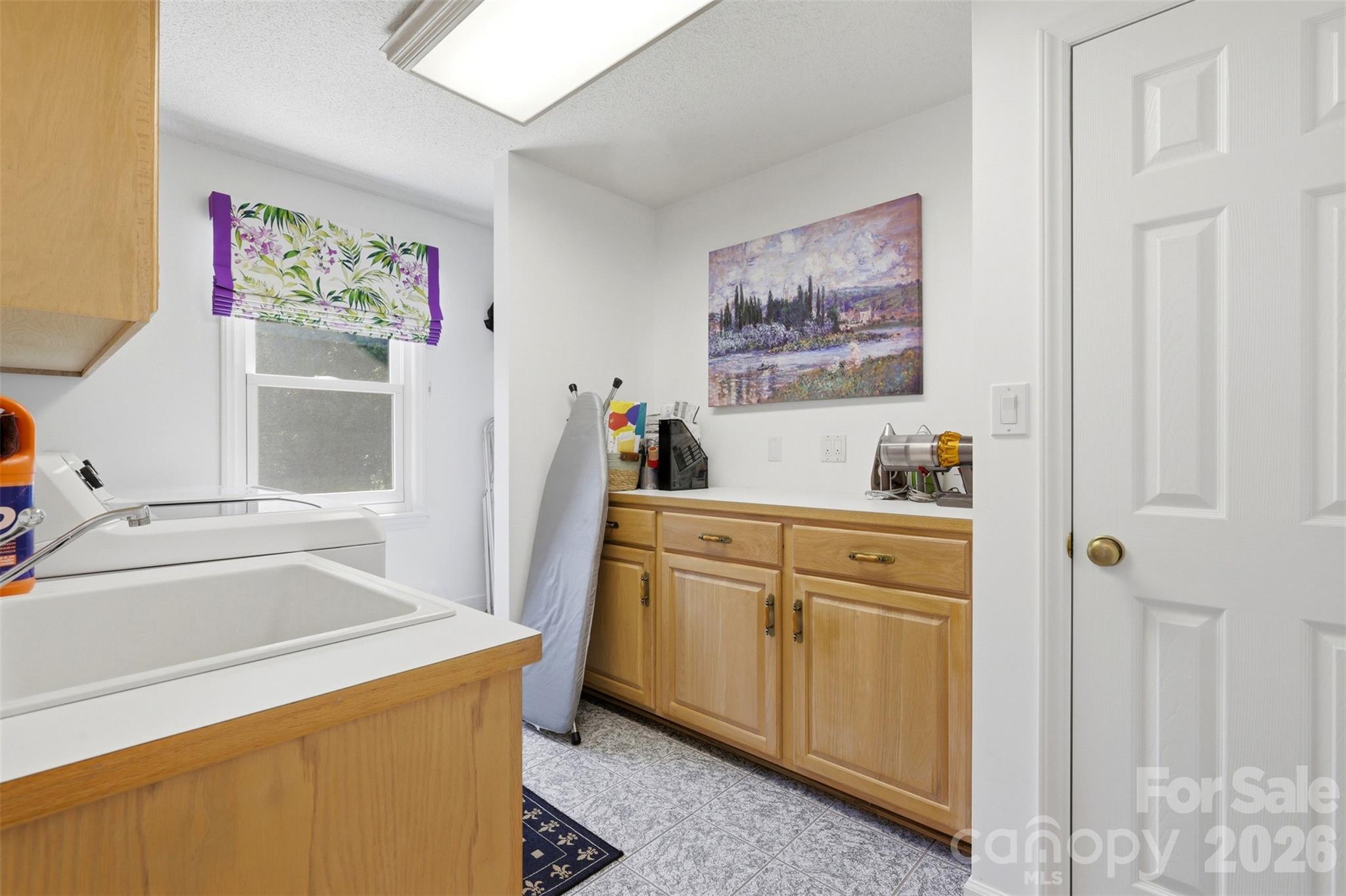 6181 Willowbottom Road Property Photo 25