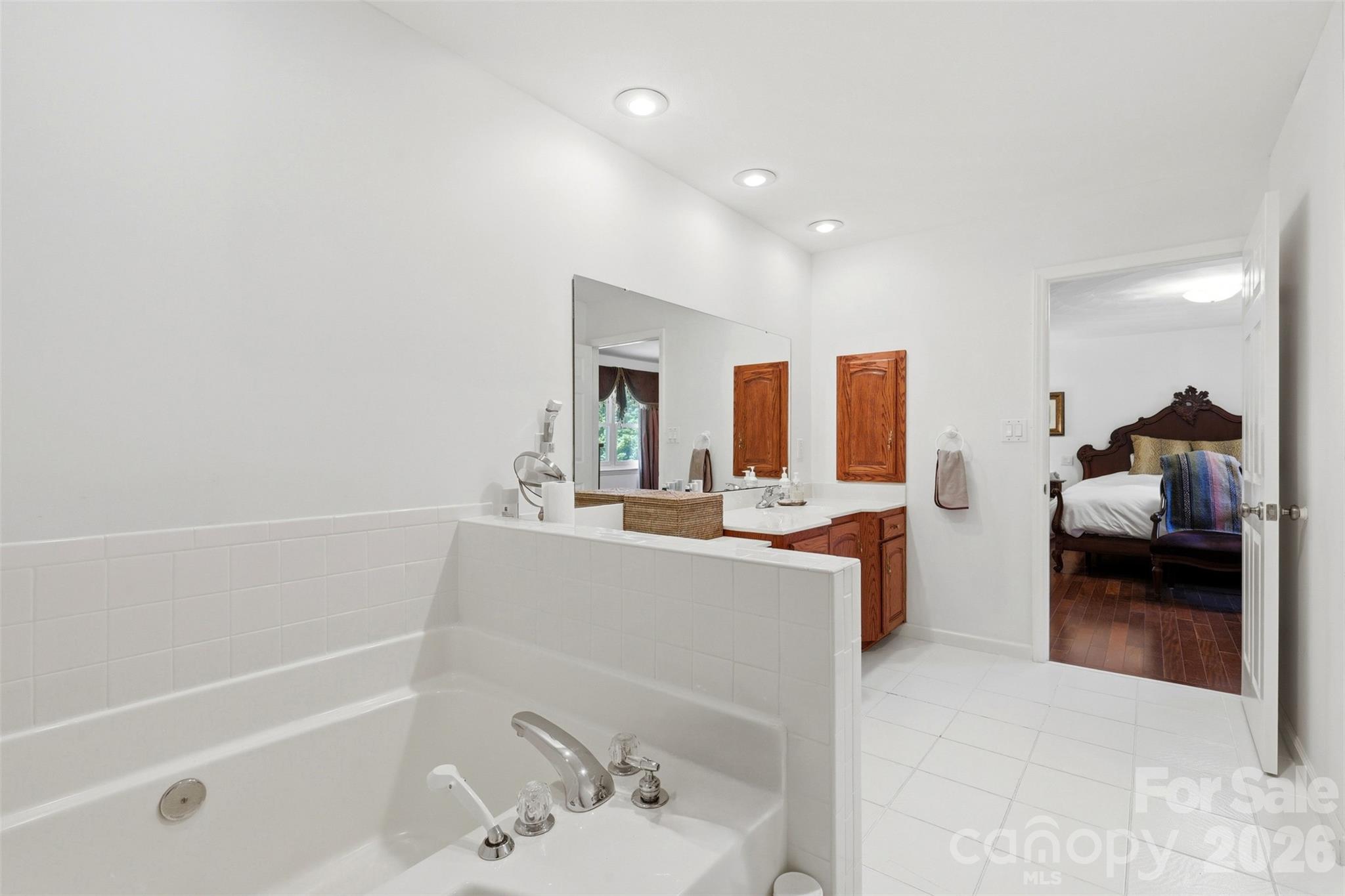6181 Willowbottom Road Property Photo 31