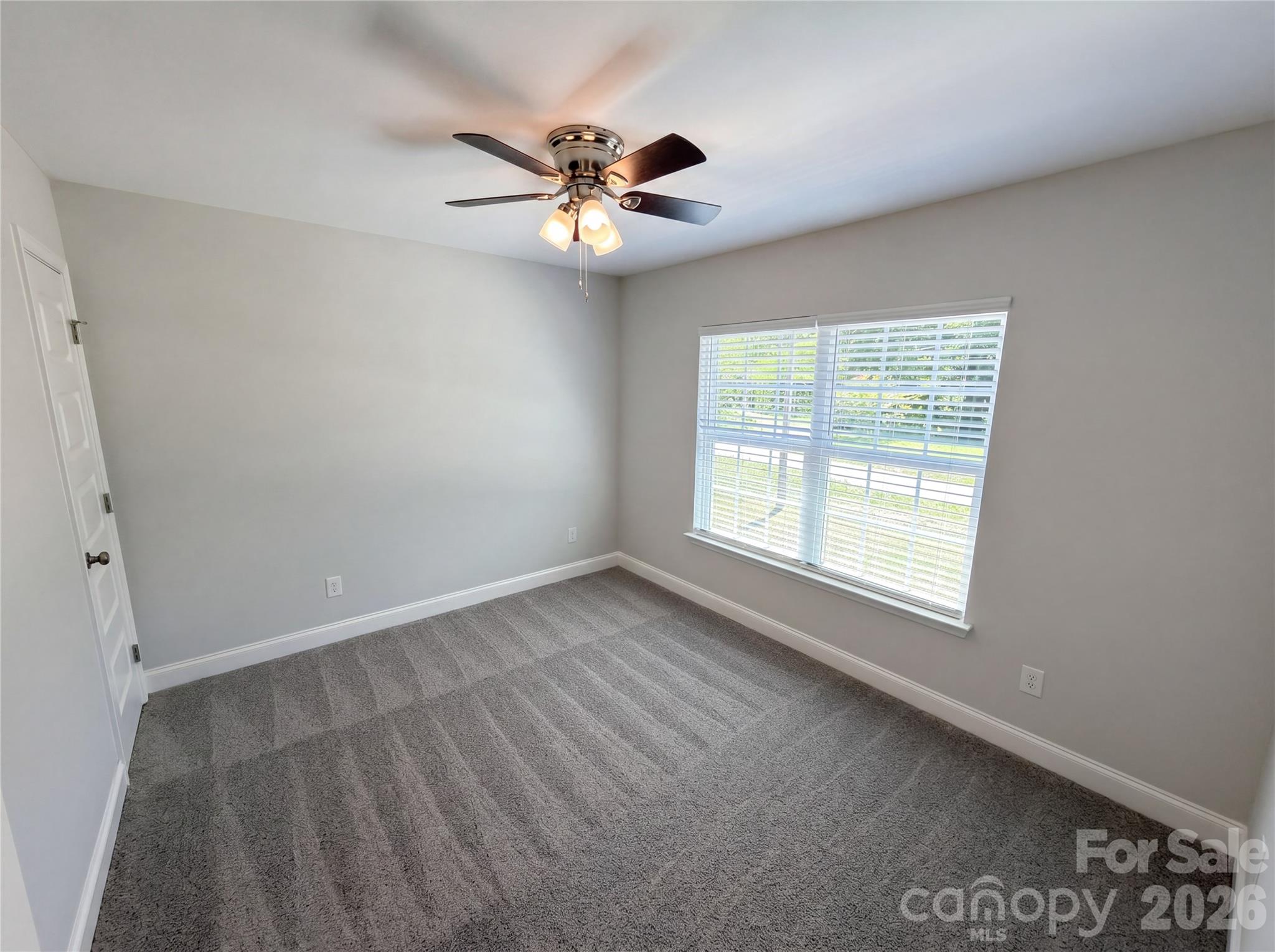 4918 Griffith Road Property Photo 11