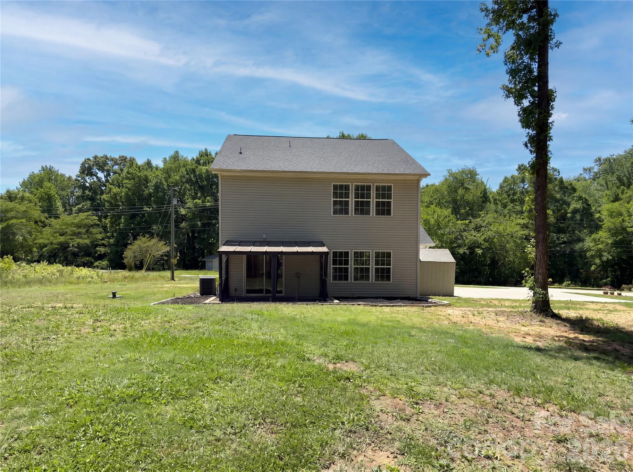 4918 Griffith Road Property Photo 16