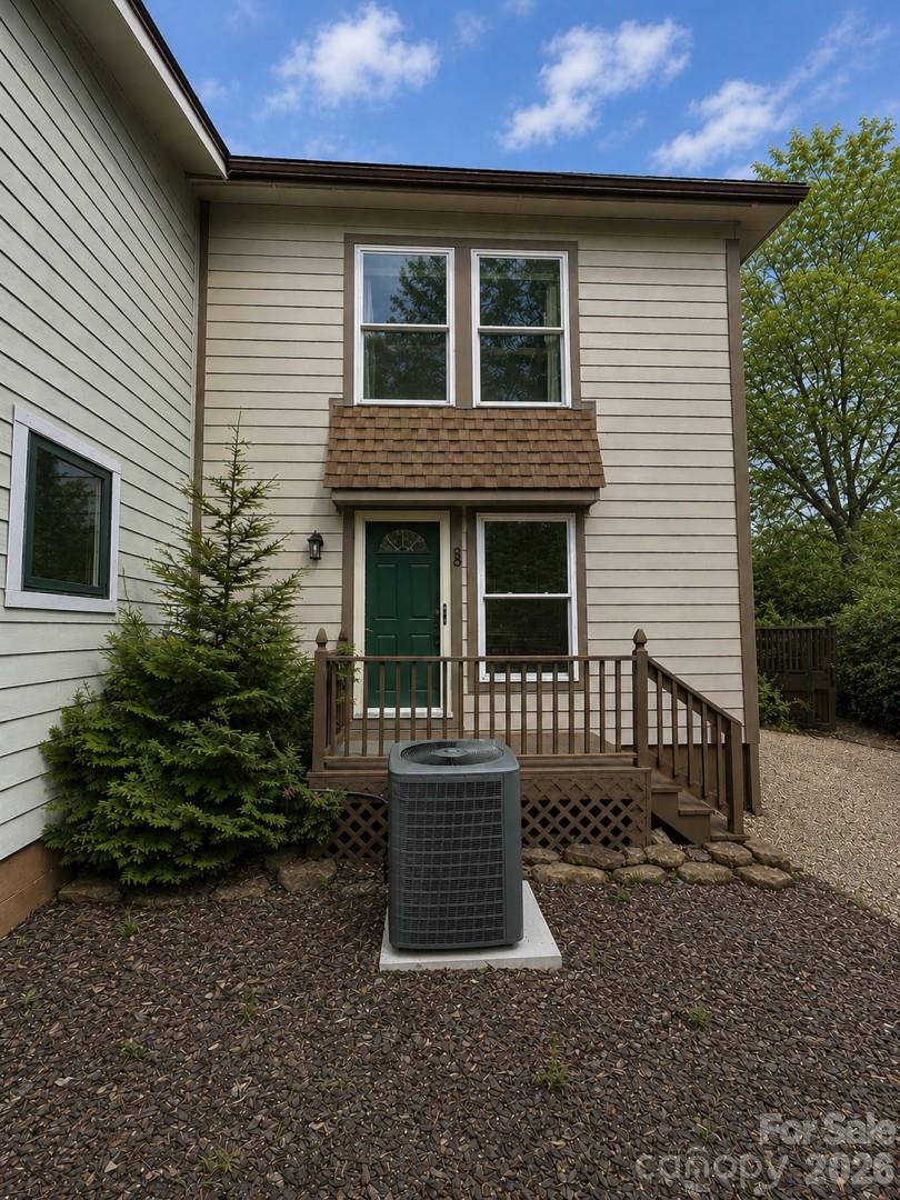 99 Willow Way Property Photo 3