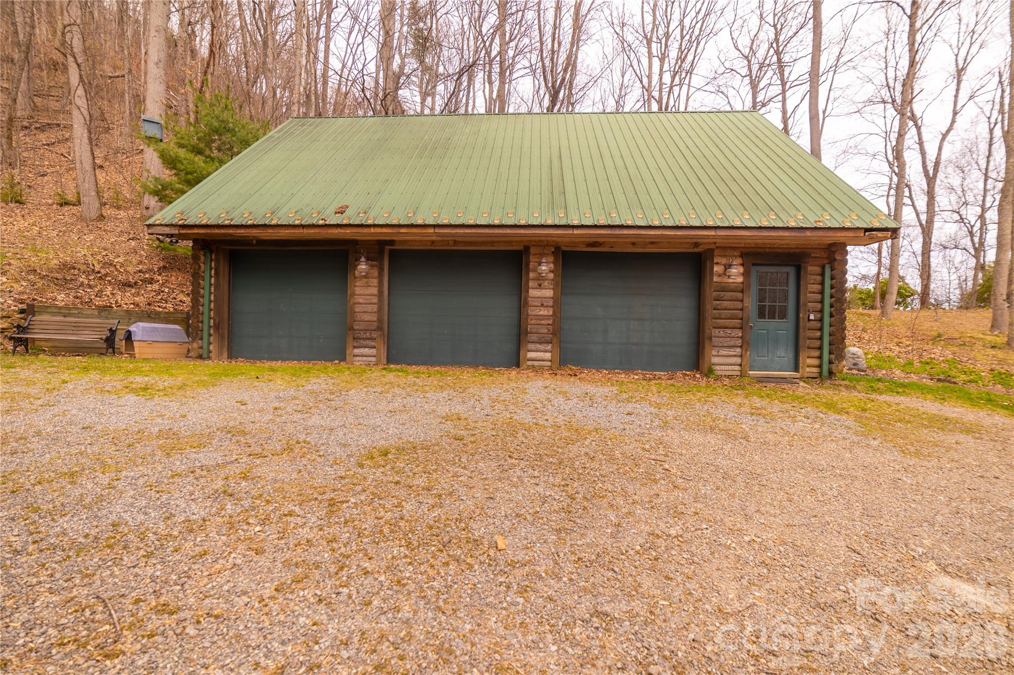682 Rock House Road Property Photo 5