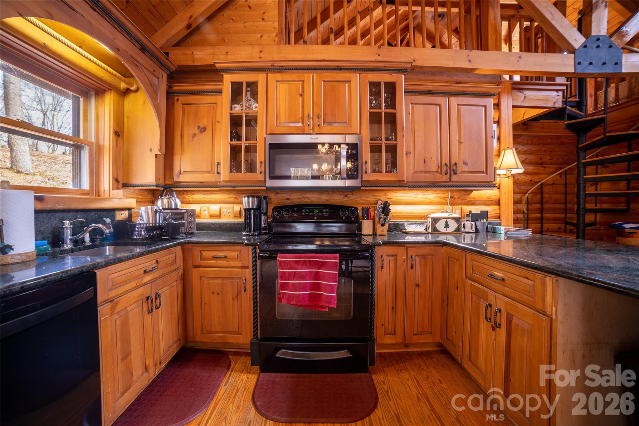 682 Rock House Road Property Photo 12