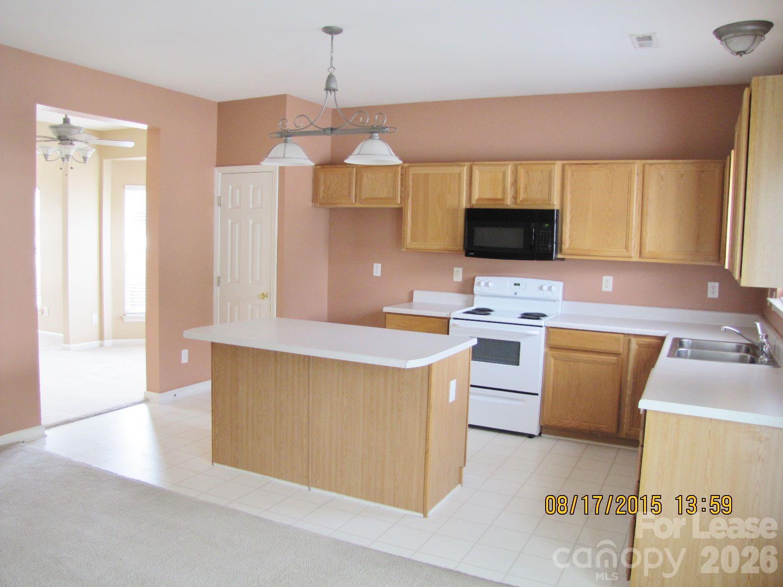 18040 Delmas Drive Property Photo 9