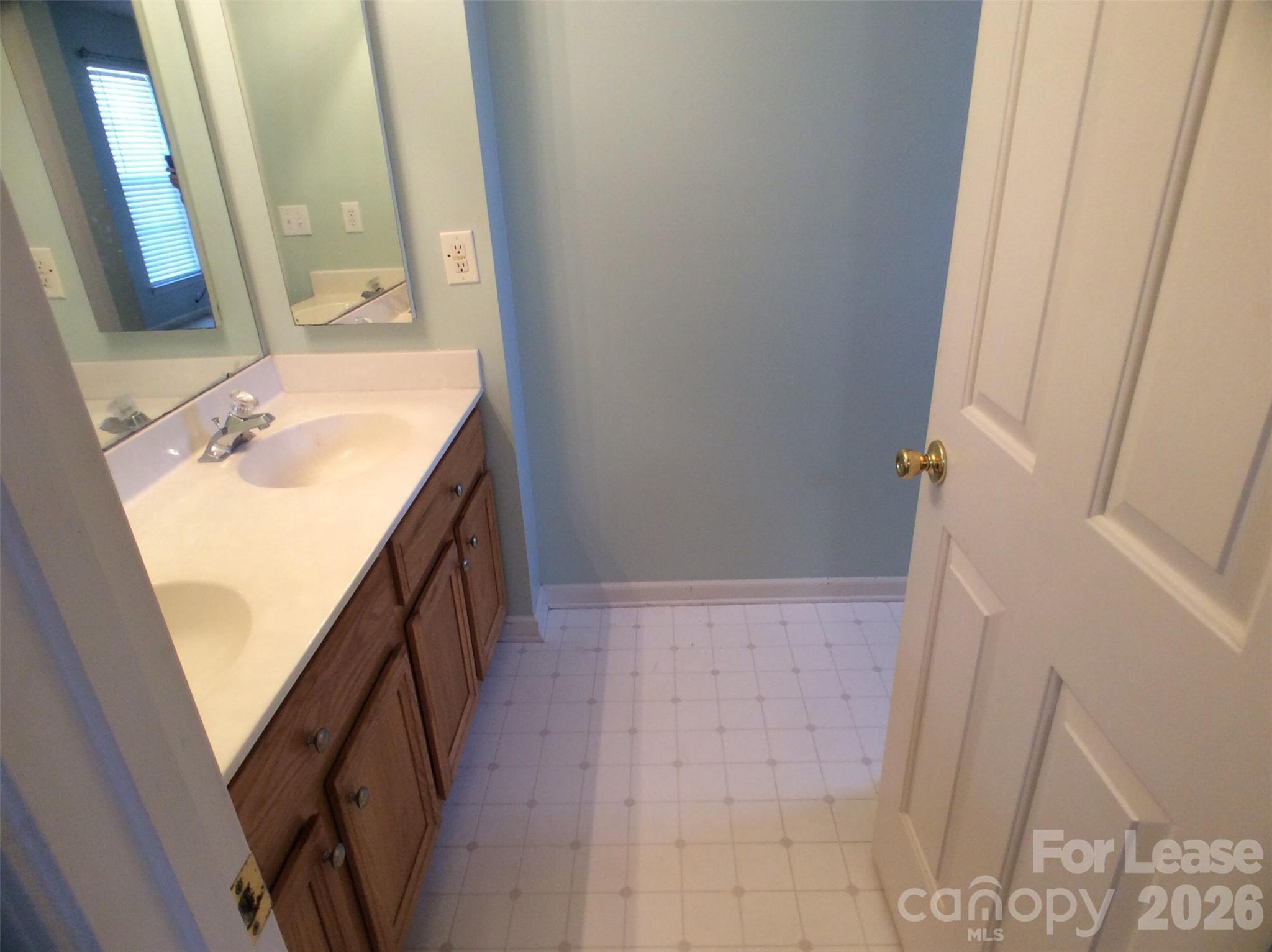 18040 Delmas Drive Property Photo 25