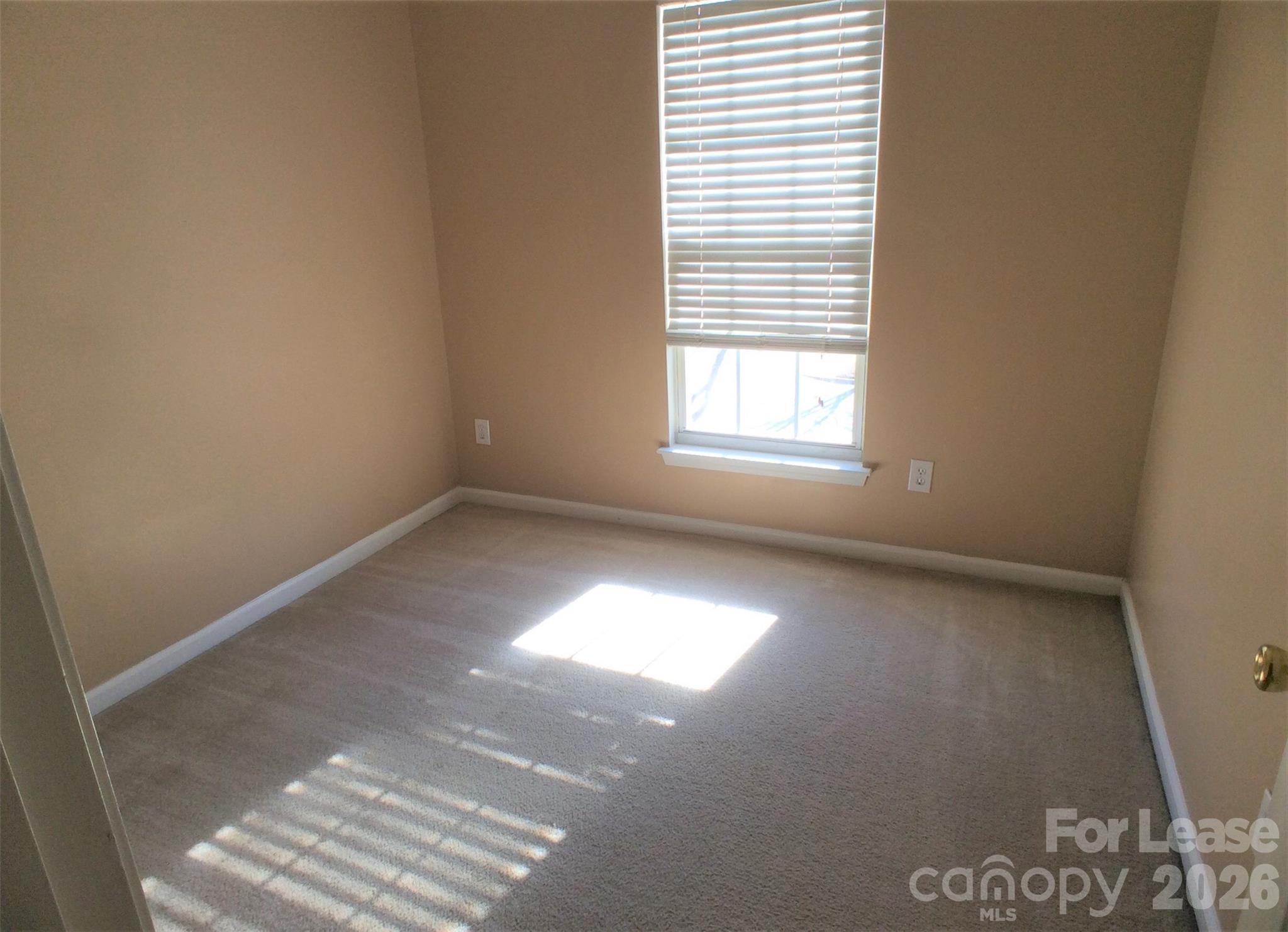 18040 Delmas Drive Property Photo 27