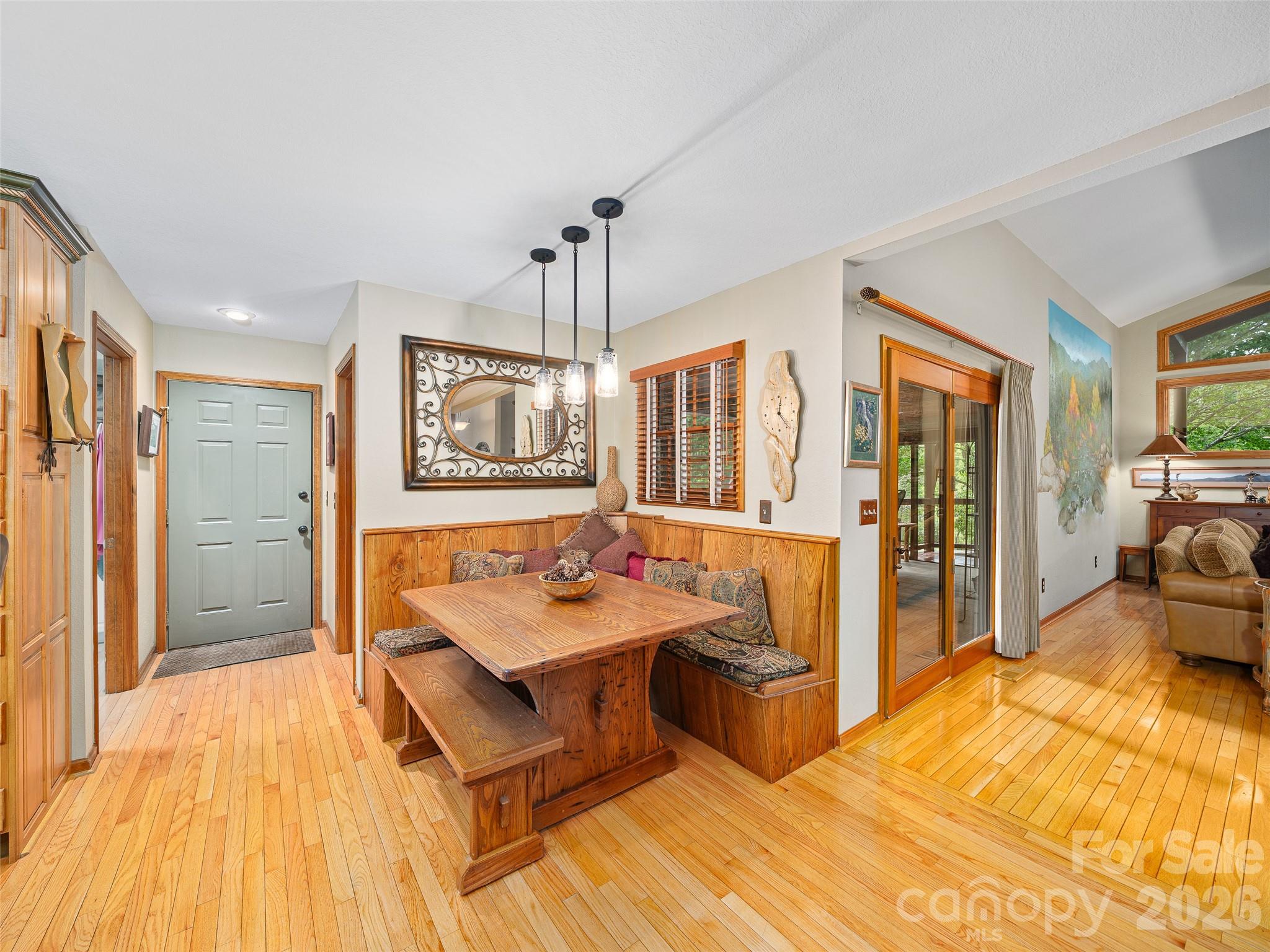 210 Shepard Way Property Photo 8