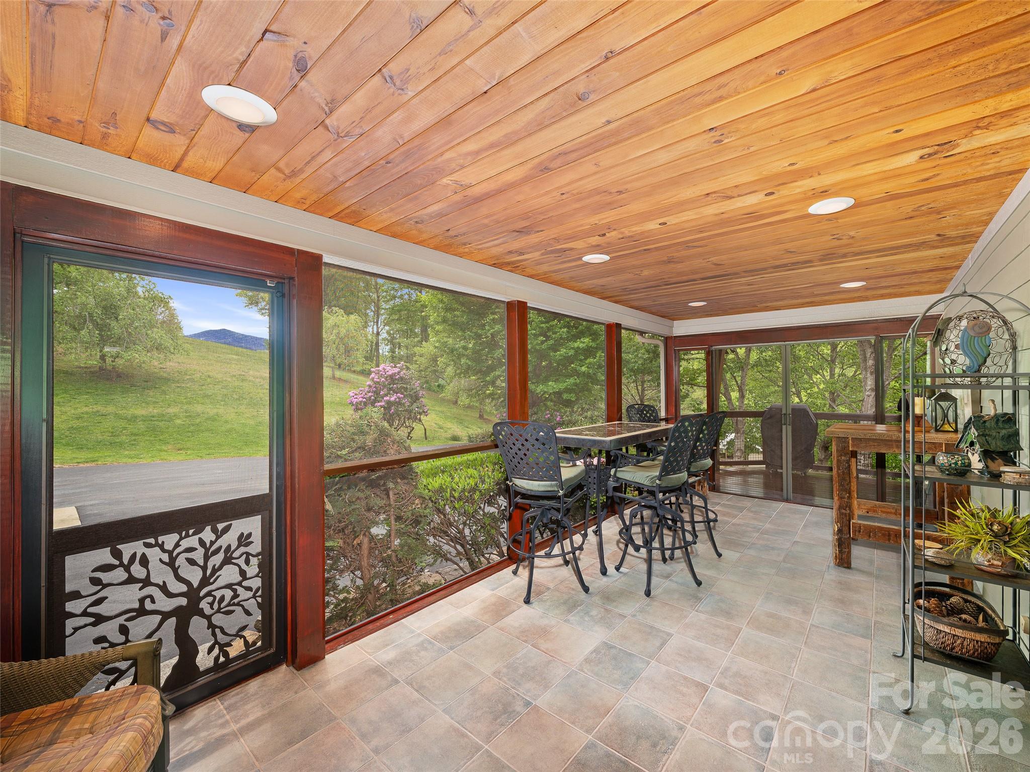 210 Shepard Way Property Photo 37