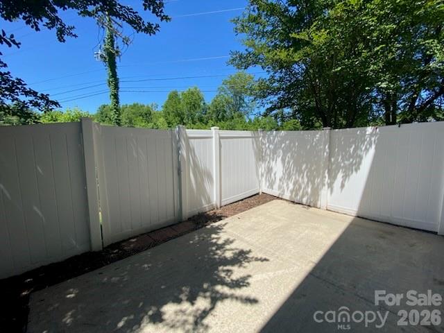 112 Sunridge Drive Property Photo 4