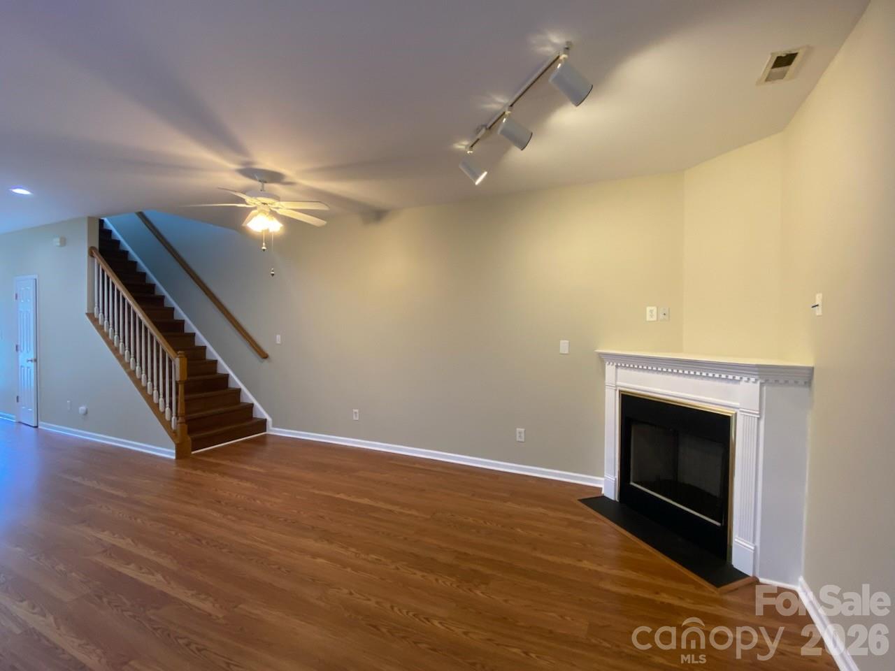 112 Sunridge Drive Property Photo 12