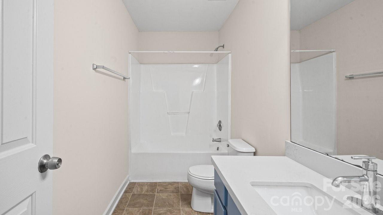 2114 Pleasant Dale Drive Property Photo 5