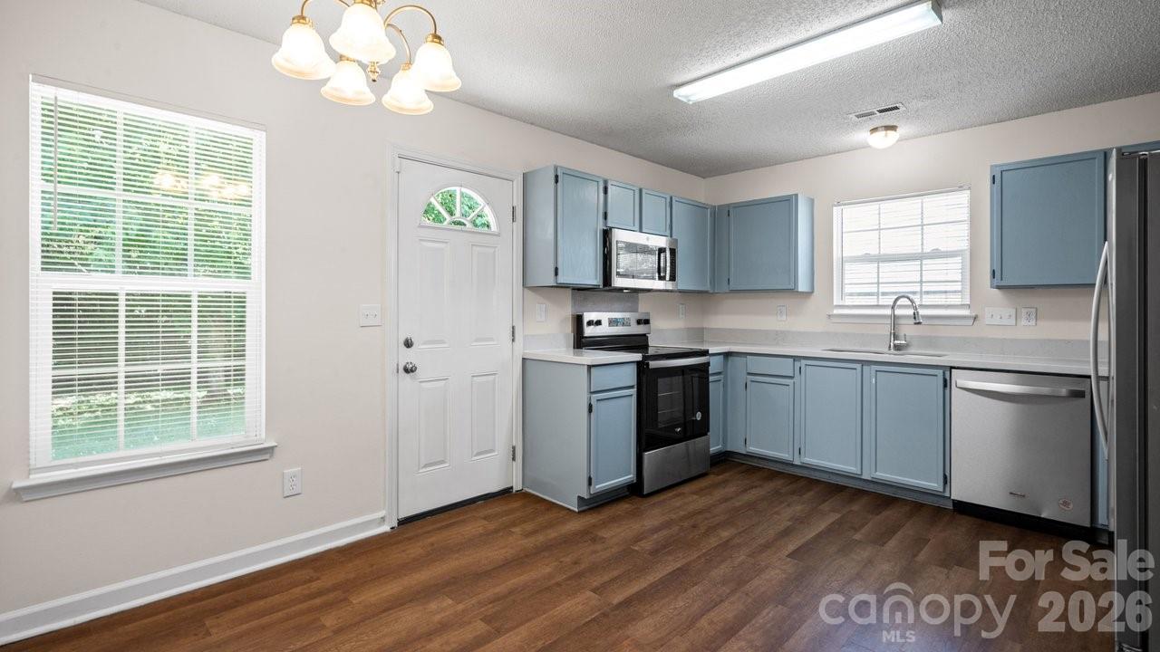 2114 Pleasant Dale Drive Property Photo 18