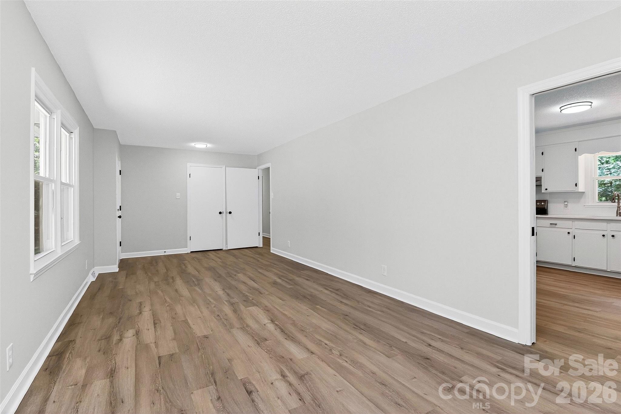 1410 Yorkdale Drive Property Photo 6