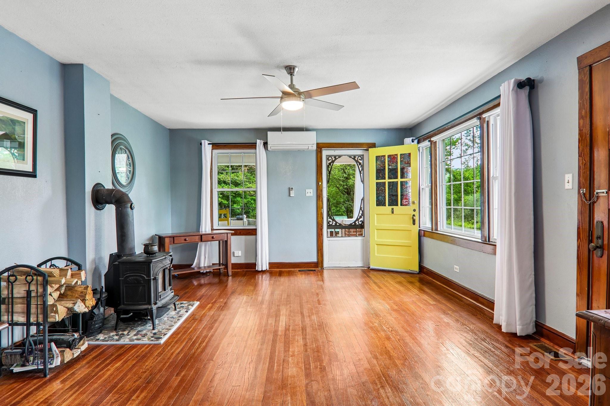 2627 White Oak Road Property Photo 6