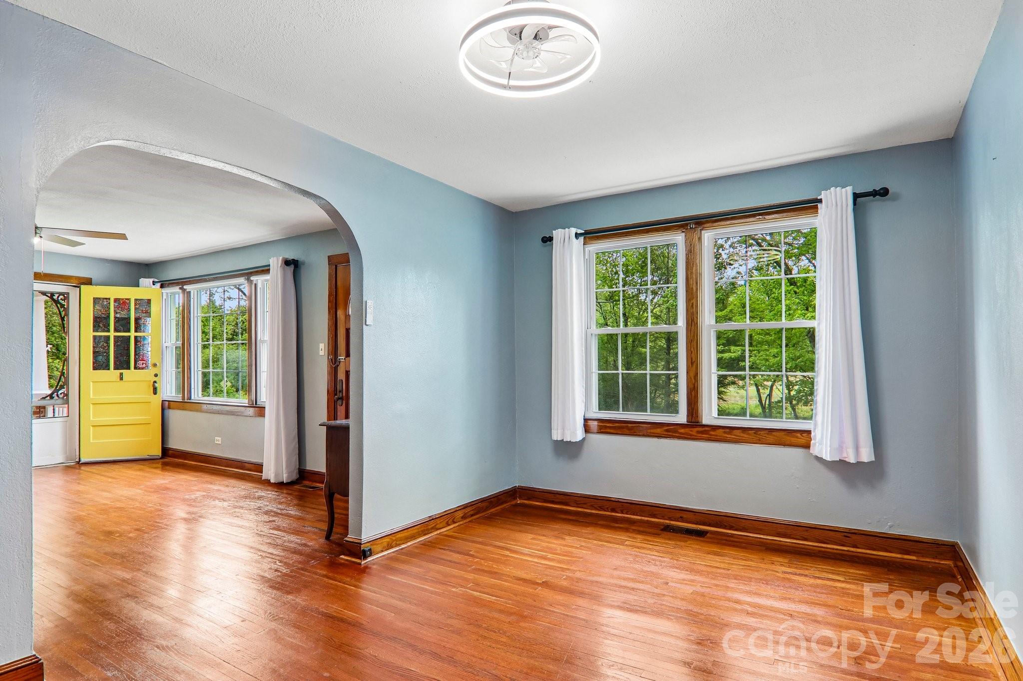 2627 White Oak Road Property Photo 15