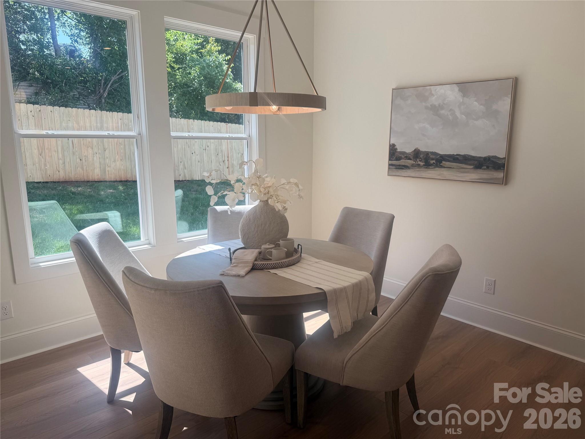 2648 Roslyn Avenue Property Photo 3