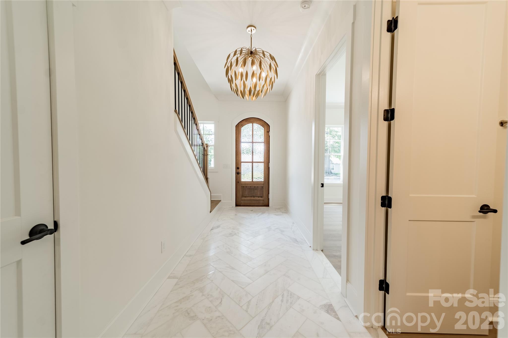 2648 Roslyn Avenue Property Photo 10